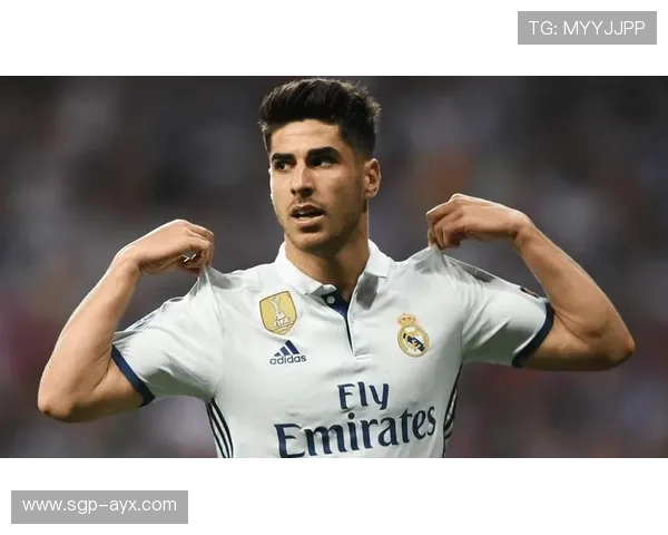 阿森西奥在皇马辉煌岁月：关键时刻的锋线利器